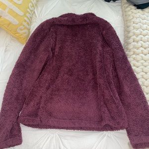 Burgundy Patagonia quarter zip